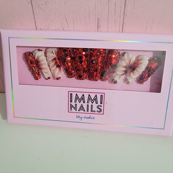 10 pcs Red Rose Victorian Style Fingernails - Picture 3 of 10